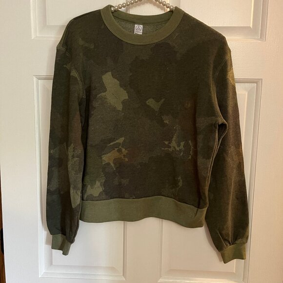 Alternative Apparel Tops - Alternative Apparel Ladies Camo Print Crew Neck Long Sleeve Sweatshirt Size M